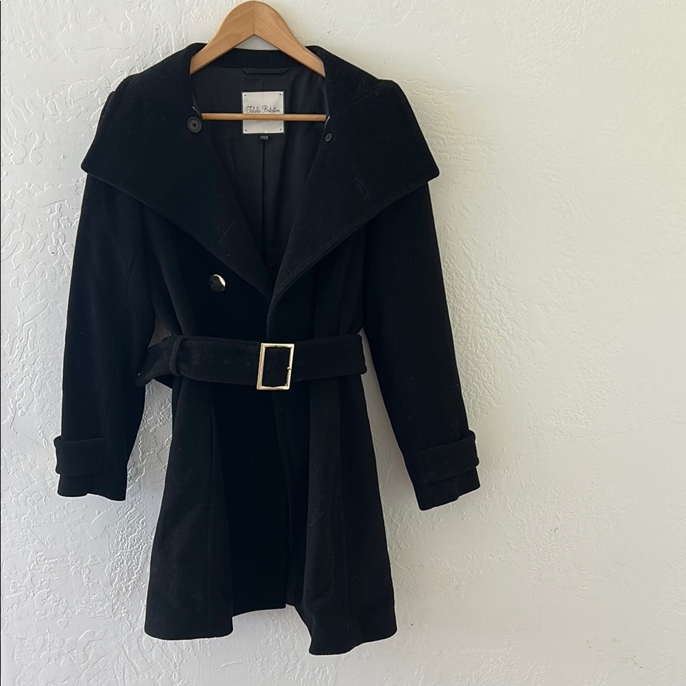 TALULAH Black Trench Coat with Belted Waist and Wide Lapels